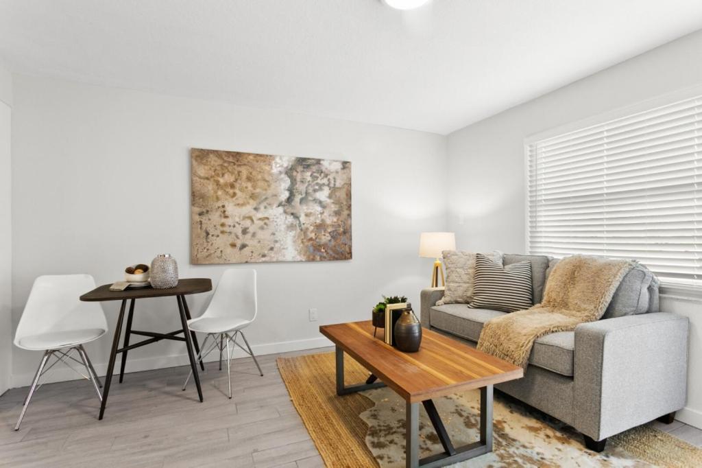 University Serenity Suites Tampa Ngoại thất bức ảnh
